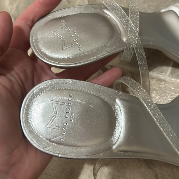 Marc Fisher Like New Calisty Strappy Heeled Silver/Clear Sandal 10 - Picture 13 of 16